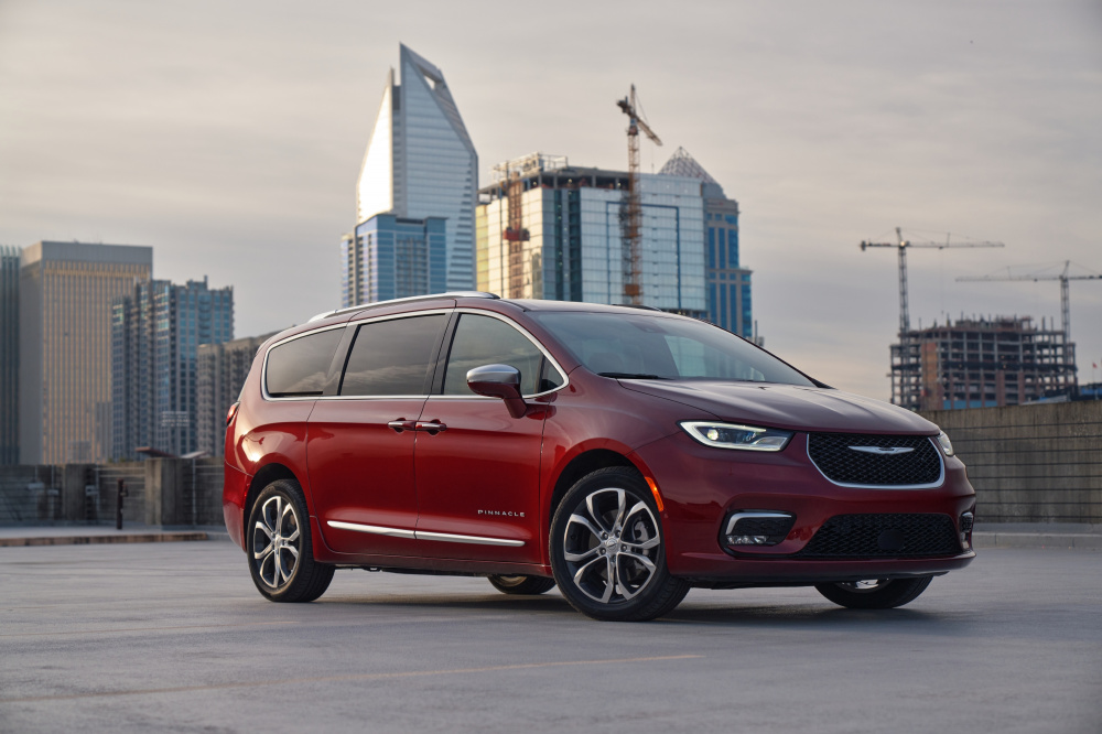 2023 Chrysler Pacifica / Pacifica Hybrid.